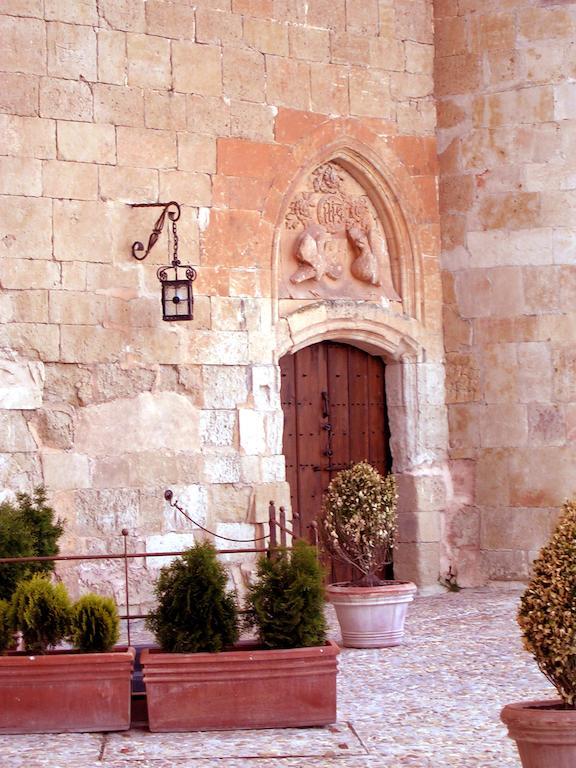 Posada Real Castillo Del Buen Amor Topas Exteriör bild