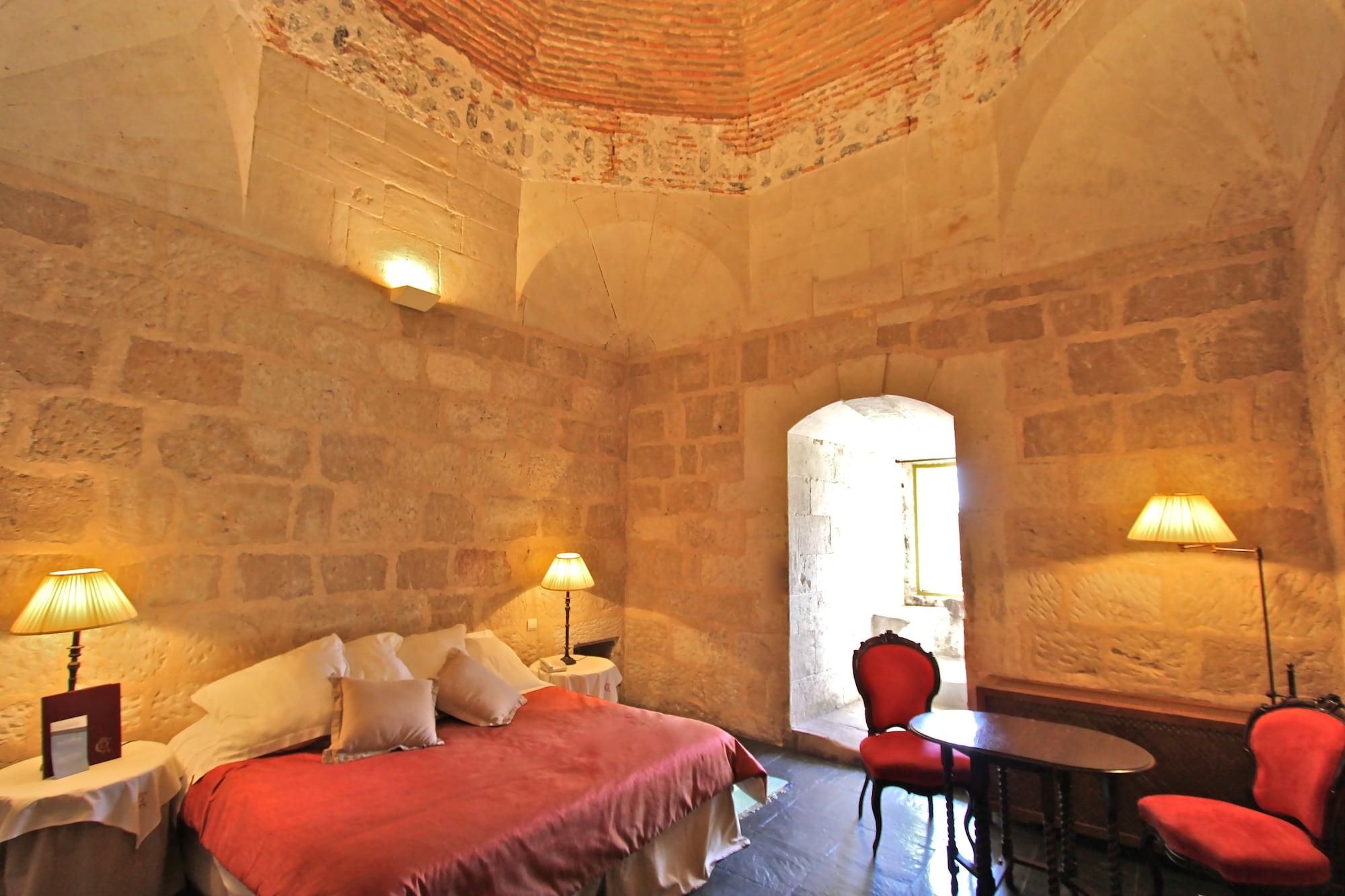 Posada Real Castillo Del Buen Amor Topas Exteriör bild