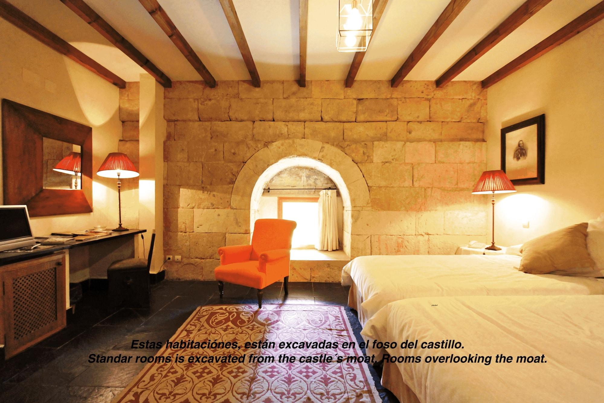 Posada Real Castillo Del Buen Amor Topas Exteriör bild