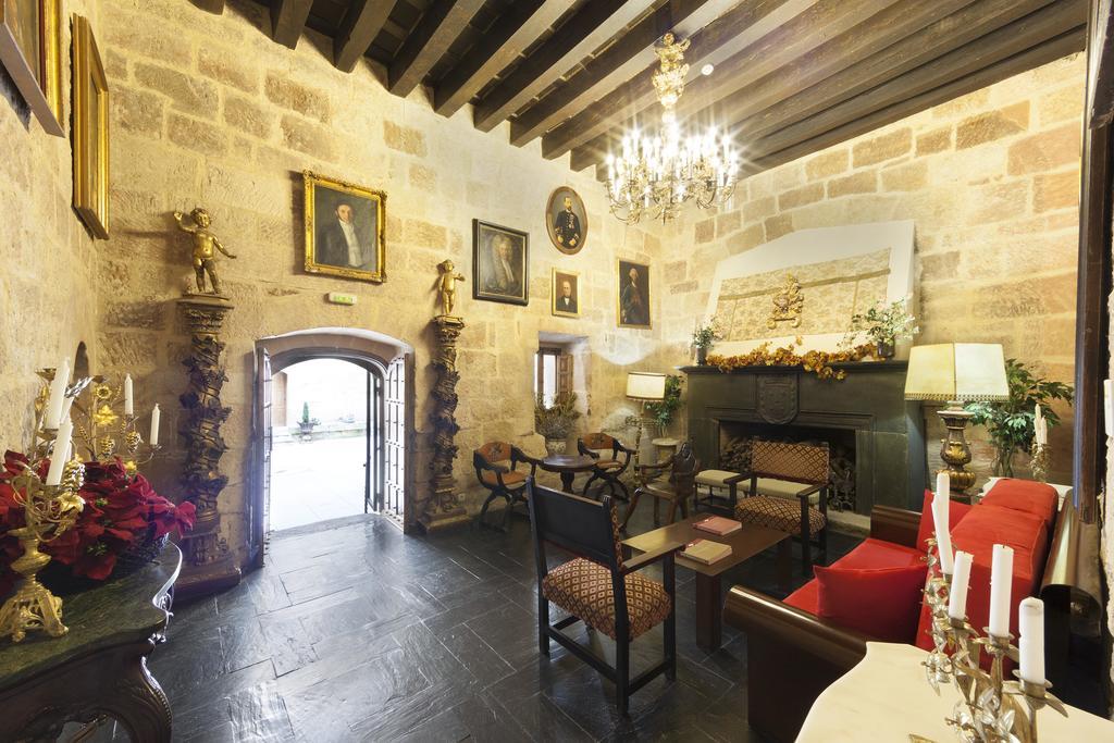 Posada Real Castillo Del Buen Amor Topas Exteriör bild