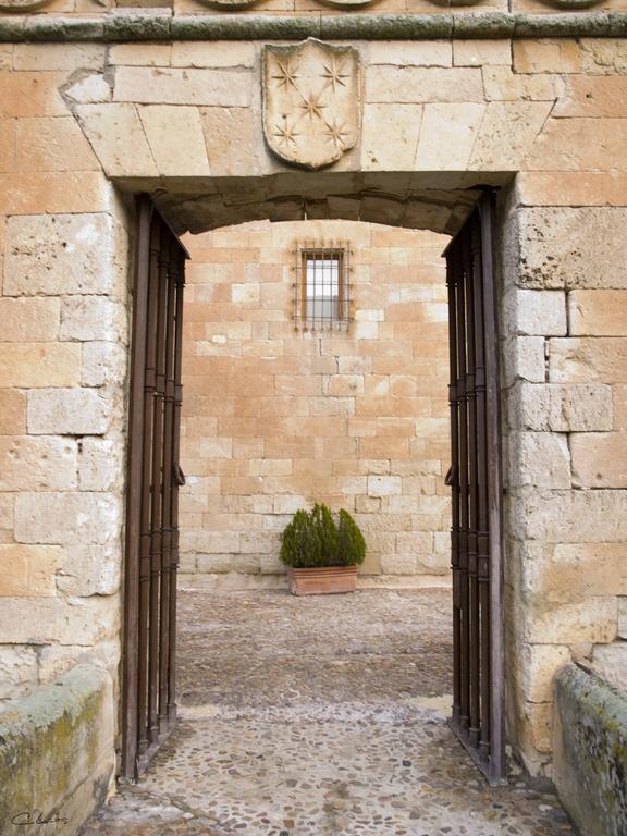 Posada Real Castillo Del Buen Amor Topas Exteriör bild