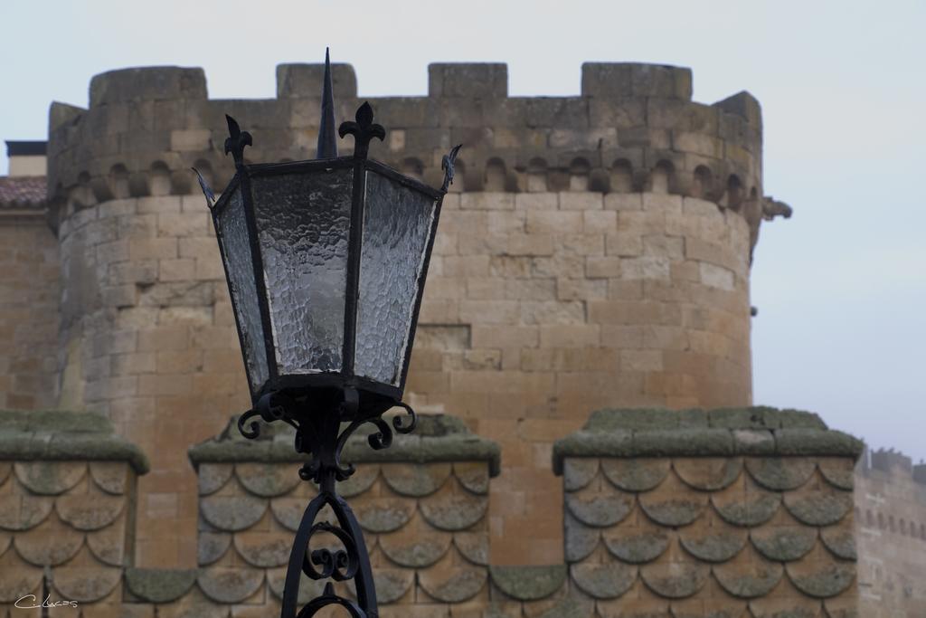 Posada Real Castillo Del Buen Amor Topas Exteriör bild