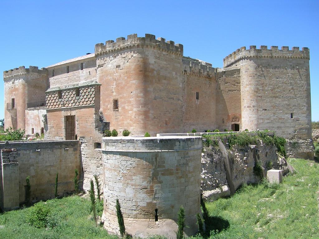 Posada Real Castillo Del Buen Amor Topas Exteriör bild