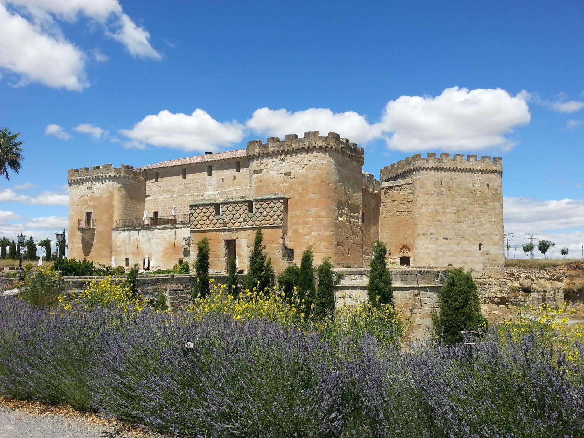 Posada Real Castillo Del Buen Amor Topas Exteriör bild
